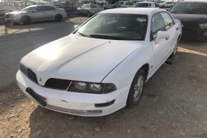 سيارة ميتسوبيشي ماجنا 2003