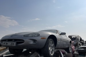 سيارة جاكوار Xk 2003