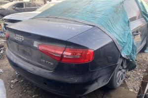 سيارة اودي A4 2015