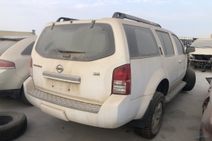 سيارة نيسان باثفندر 2010