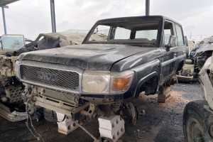 سيارة تويوتا ربع 2016