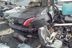 سيارة جاكوار XJ 2015
