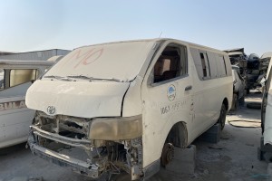 سيارة تويوتا هايس 2005
