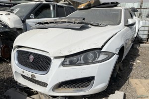 سيارة جاكوار XF 2014