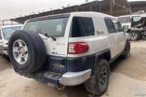 سيارة تويوتا اف جي 2008