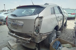 سيارة كاديلاك SRX 2013