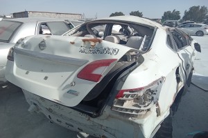 سيارة نيسان سنترا 2013