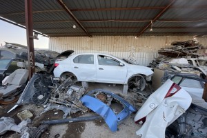 سيارة رينو سيمبول 2015