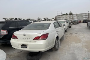 سيارة تويوتا افالون 2008
