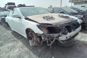 سيارة هونداي هونداي جنسس 2012