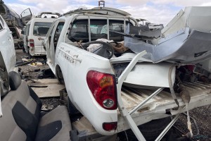 سيارة ميتسوبيشي L200 2009