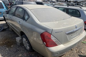 سيارة رينو سافران 2009