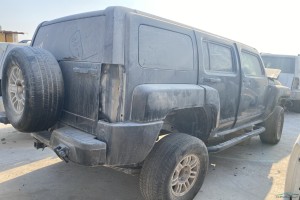 سيارة همر H3 2010