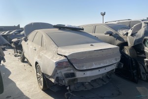 سيارة لنكولن MKZ 2014