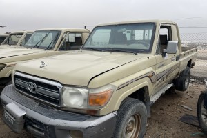 سيارة تويوتا شاص 2012