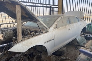 سيارة جاكوار XJ 2013