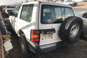 سيارة ميتسوبيشي باجيرو 2000