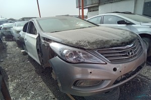 سيارة هونداي ازيرا 2012